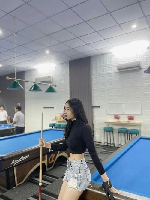 anh gai xinh choi bida 43