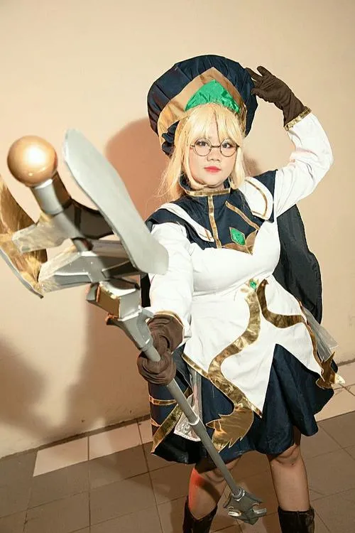anh gai xinh cosplay lien quan 14