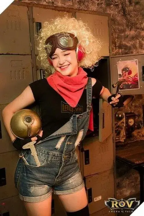 anh gai xinh cosplay lien quan 3