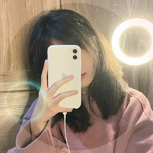 Gái xinh giấu mặt tạo vibe trong trẻo đầy cuốn hút