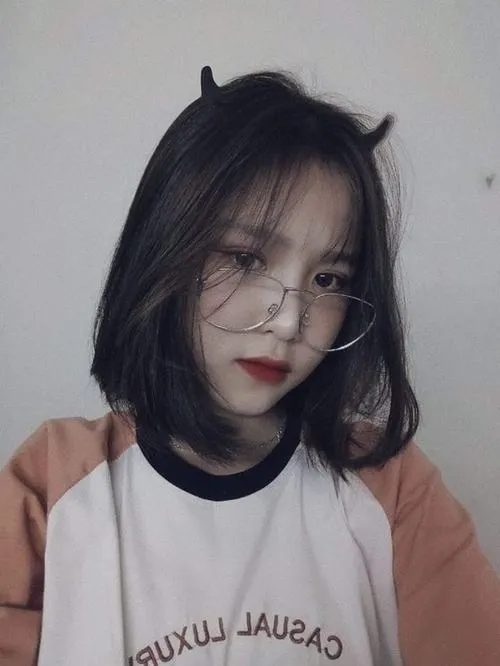 Avatar dễ thương mái tóc gồm mái hợp phong cách Hàn