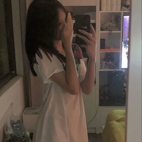 Ảnh đại diện gái xinh k5 nhẹ nhàng đúng chất tuổi đôi mươi