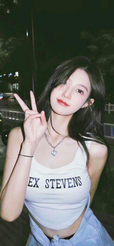 Cô gái dễ thương cực cute