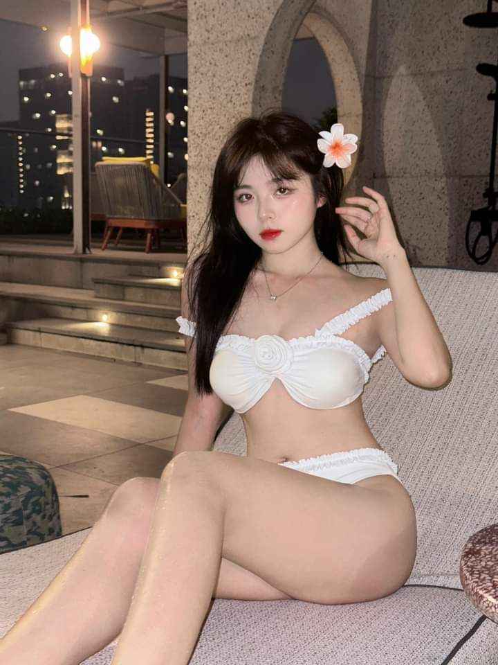gai-xinh-bikini-trang-7
