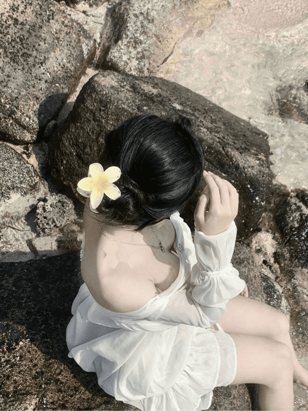 gai-xinh-mac-vay-ngan-19