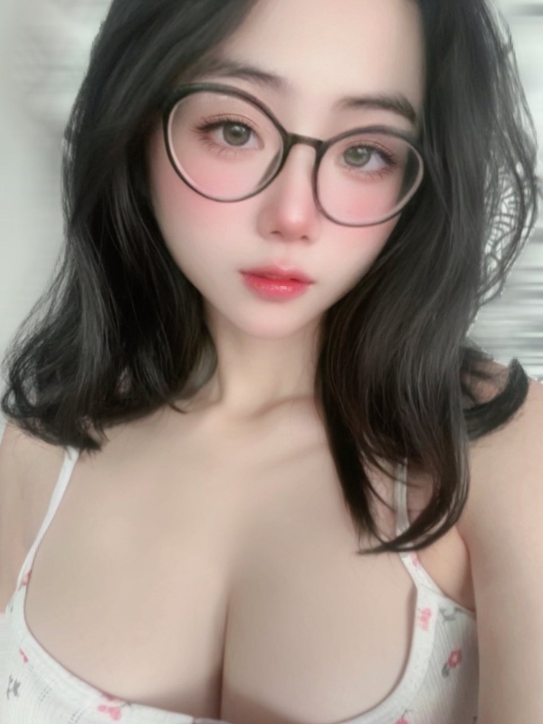 hinh-anh-gai-xinh-nguc-to-27