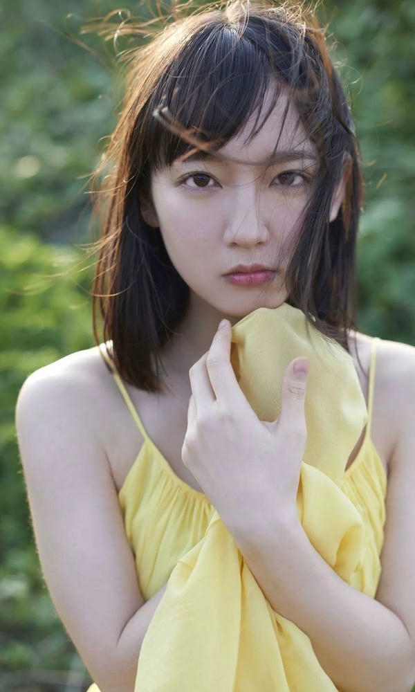 Khí chất tỏa ra từ sự điềm tĩnh.