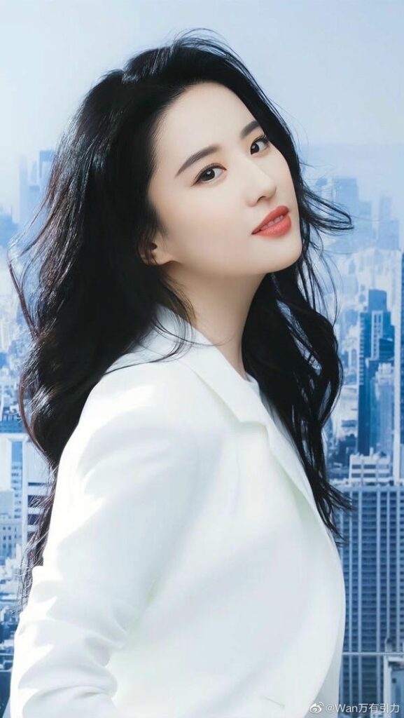 Vẻ đẹp dịu dàng Lưu Diệc