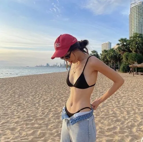 anh gai xinh mac bikini nho sieu ngan 65