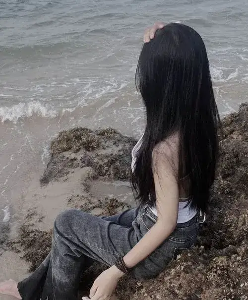 anh gai xinh quay lung che mat 18
